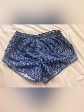 Nike Women’s Blue Patterned Athletic Shorts